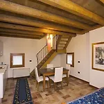 Kır Evi San Biagio Colceresa